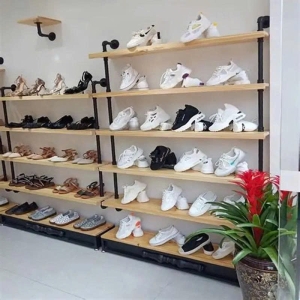 ke-sat-v-lo-de-giay-dep-cho-xuong-san-xuat-shop-thoi-trang-huu-khang